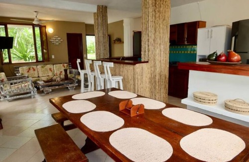 Tolu Apartment | Villa with a view of the the sea and 50 meters away Gated community