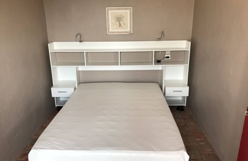 Mormoiron Villa | Villa with an exceptional view of Mont Ventoux, swimming pool, satellite ...