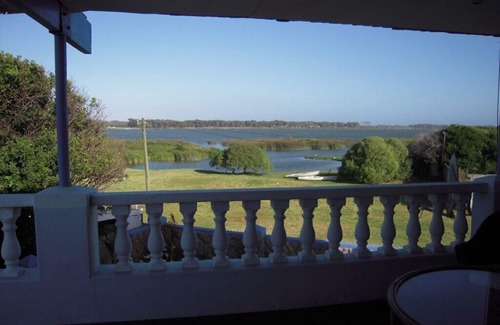 Grassy Park Villa | Villa with beautiful lake view with private pool near nature reserve