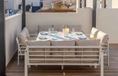 Sainte-Marie-Plage Villa | Villa with seaside pool - Sainte-Marie-La-Mer