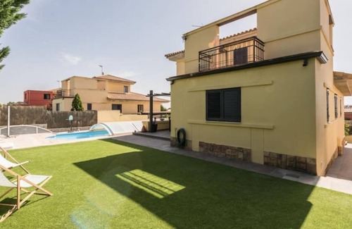 Colmenarejo Villa | Villa with garden and private swimming pool 4BED