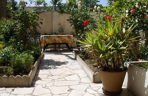Narbonne Villa | Villa with garden near the historic center of Narbonne
