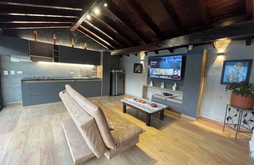 Rionegro Ski Chalet | Villa with Jacuzzi 8 min from Jardines de Llanogrande