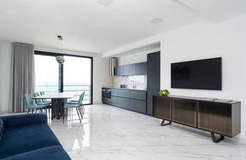 Noto Marina Villa | Villa with jacuzzi and sea view in Lido di Noto, Sicily