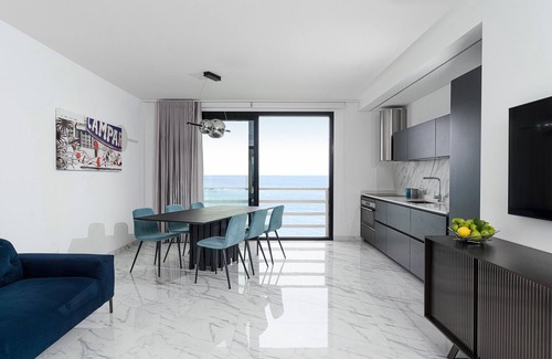 Noto Marina Villa | Villa with jacuzzi and sea view in Lido di Noto, Sicily