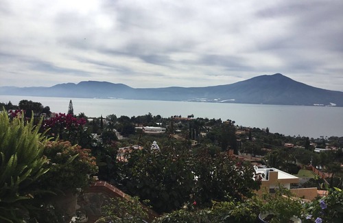 San Juan Cosala Villa | Villa with lake and mountain view