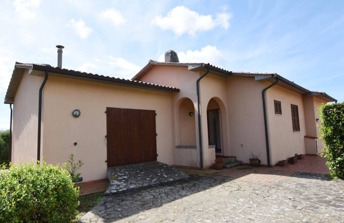 Campo nell'Elba Villa | Villa with large garden