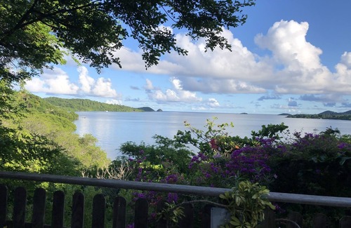 Le Robert Villa | Villa with panoramic view on the islets of Robert and natural swimming pool