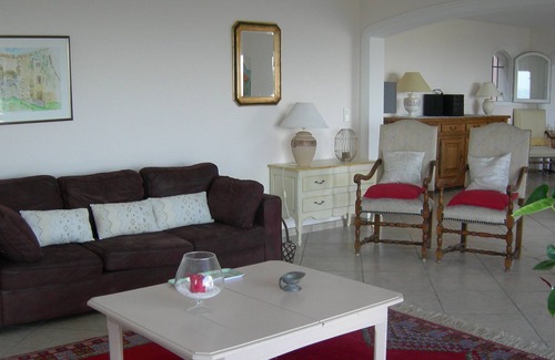 Speracedes Villa | Villa with panoramic sea view and infinity pool! 20 min away from Cannes