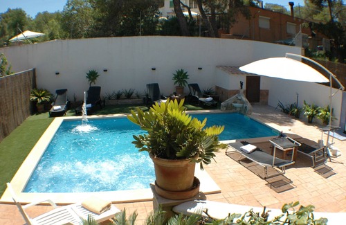 El Arenal House | Villa with pool/Jacuzzi for 10 pax