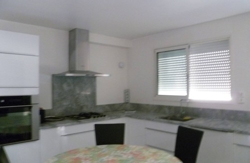 Saint-Didier Villa | VILLA WITH POOL, ARBOREE, ENCLOSED AREA CALME10 people