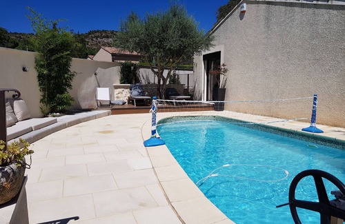 Merindol Villa | Villa with pool at the foot of the Luberon