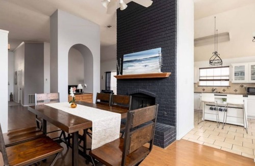 Flower Mound House | Villa with Pool, BBQ and More