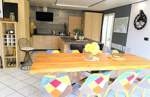 Doussard Villa | Villa with pool sleeps 14