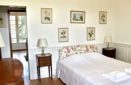 Ciboure Villa | Villa with pool, views of the ocean and the Pyrenees range