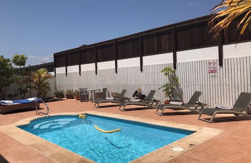 Caleta de Fuste Villa | Villa with Private Heated Pool