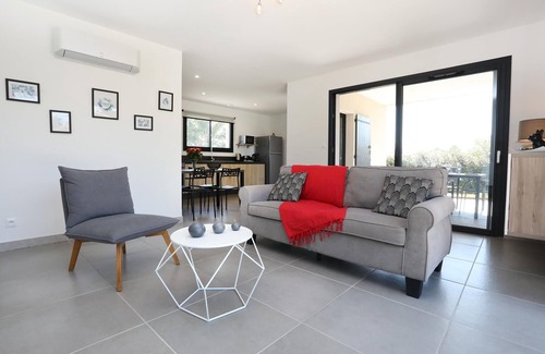 Ruoms Villa | Villa with private 28° heated swimming pool.