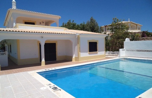 Areias Dos Moinhos Villa | Villa with private pool and tennis court overlooking the sea