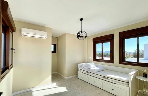 Motril Villa | Villa with Private Pool Near Beach