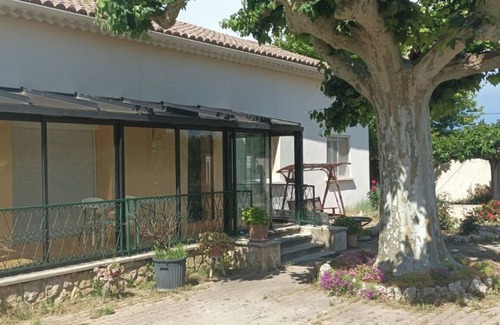 Lapalud Villa | Villa with Private Terrace & Wi-Fi