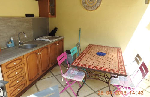 Ceyreste Villa | Villa with secure pool, beaches and Calanques, near Cassis (6 pers max)