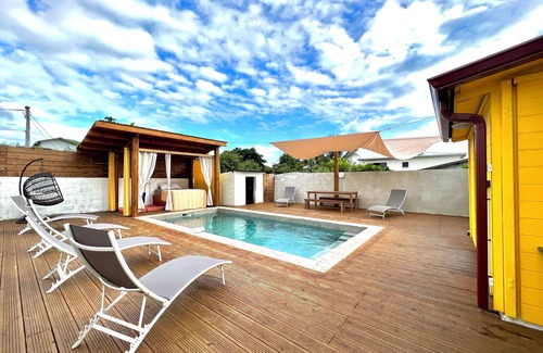 Saint-Pierre Villa | Villa with swimming pool close to the town center and 3km from the St Pierre lagoon
