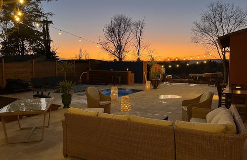 Fabregues Villa | Villa with swimming pool heated from May to October, set in wooded grounds