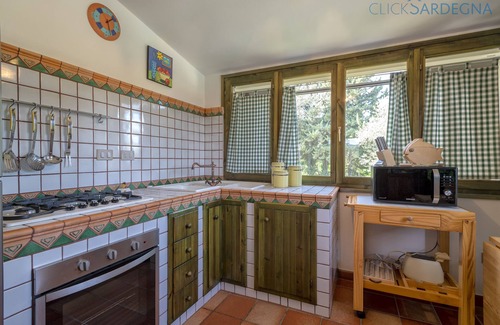 Alghero Villa | Villa with swimming pool and large covered verandas, ideal for 6 people. wifi