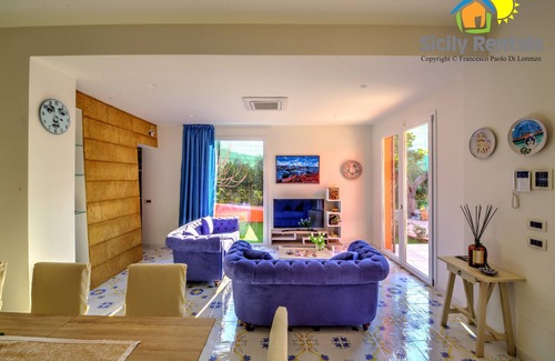 Seccagrande Villa | Villa with swimming pool close to beautiful historical and natural beauties