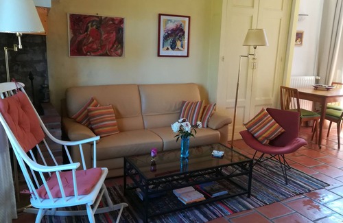 Ciboure Villa | Villa with view of the sea on wooden hill, quiet, beaches and town-centre nearby