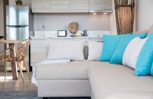 Chaweng City Center Villa | Villa Yao Noi Como 1Br Ocean View