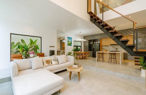 Padonan Villa | Villa Yoshi Canggu - Luxurious Cosy 2BR Villa in Canggu