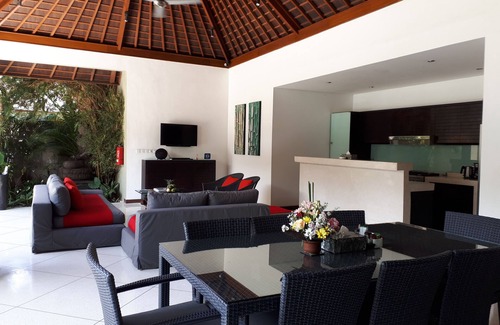 Central Seminyak Villa | Villa Zanissa
