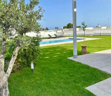 Brucoli Villa | Villa Zefiro tra Piscina e Mare