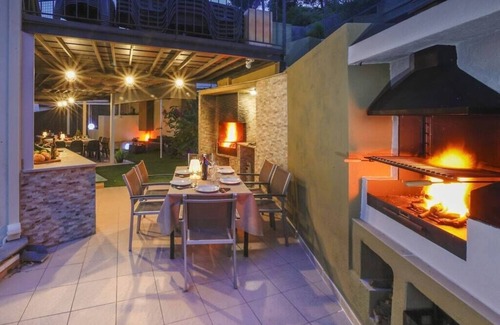 Argentona Villa | VillaBarcelonaCoast-POOL, BBQ, A/C,Beaches (5' by car), Barcelona (25' min),WIFI