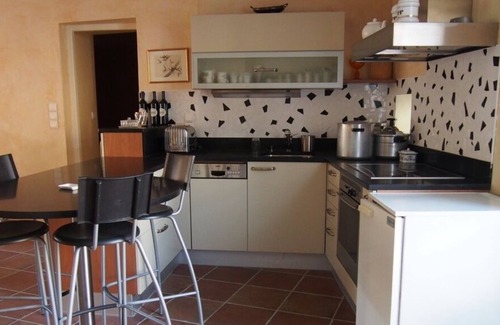 Luc-sur-Orbieu Apartment | VILLAGE APARTMENT WITH TERRACE