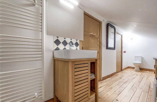 Rozier-Cotes-d'Aurec House | Village artist's house
