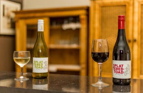 Otjiwarongo Hotel | Village Boutique Hotel