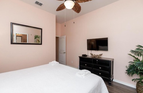 Corpus Christi Villa | Village by the Beach I910K