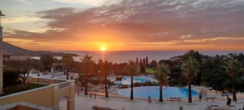 Cap Esterel Apartment | Village Cap Estérel Agay St Raphaël vue mer et piscine