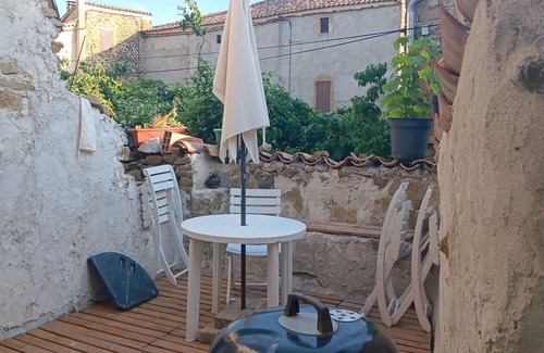 Saint-Andre-de-Rosans House | Village house with terrace on pedestrian lane. Cluniac village.