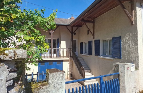 Saint-Pierre-le-Vieux House | Village house - La Bascule