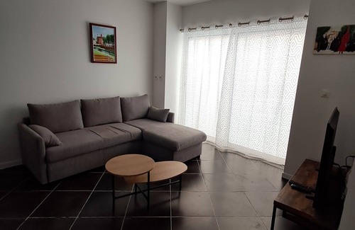 Corneilla-del-Vercol Villa | Village house with courtyard 10 minutes from the beach