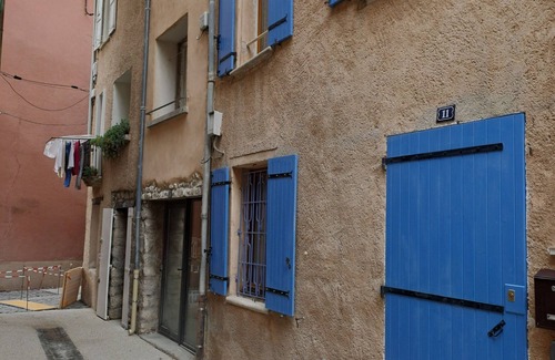 Buis-les-Baronnies House | Village house with terrace in historic center