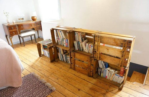 Guimiliau House | Village house between land and sea