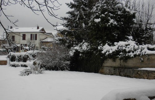 Saint-Lupicin House | Village house with garden