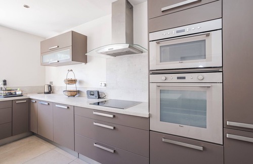 Espira de l'Agly House | Village house with private pool, Wi-Fi, and air conditioning