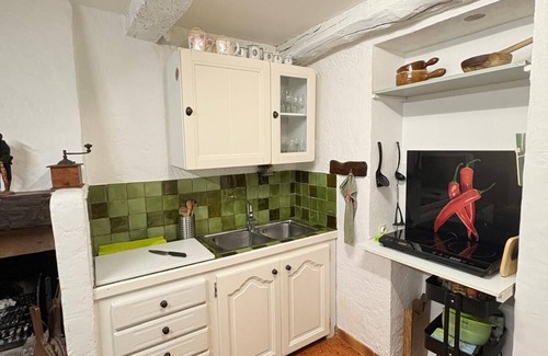 Montmeyan House | Village house in the heart of green Provence and Verdon animals welcome