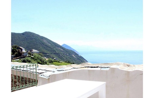Morsiglia House | Village house with breathtaking sea views