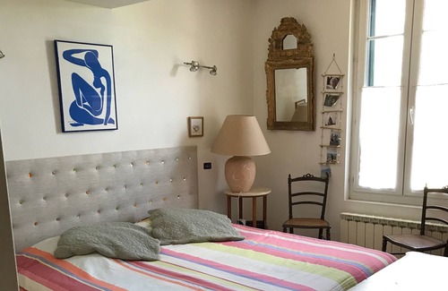 Bernis House | Village house with land and pool